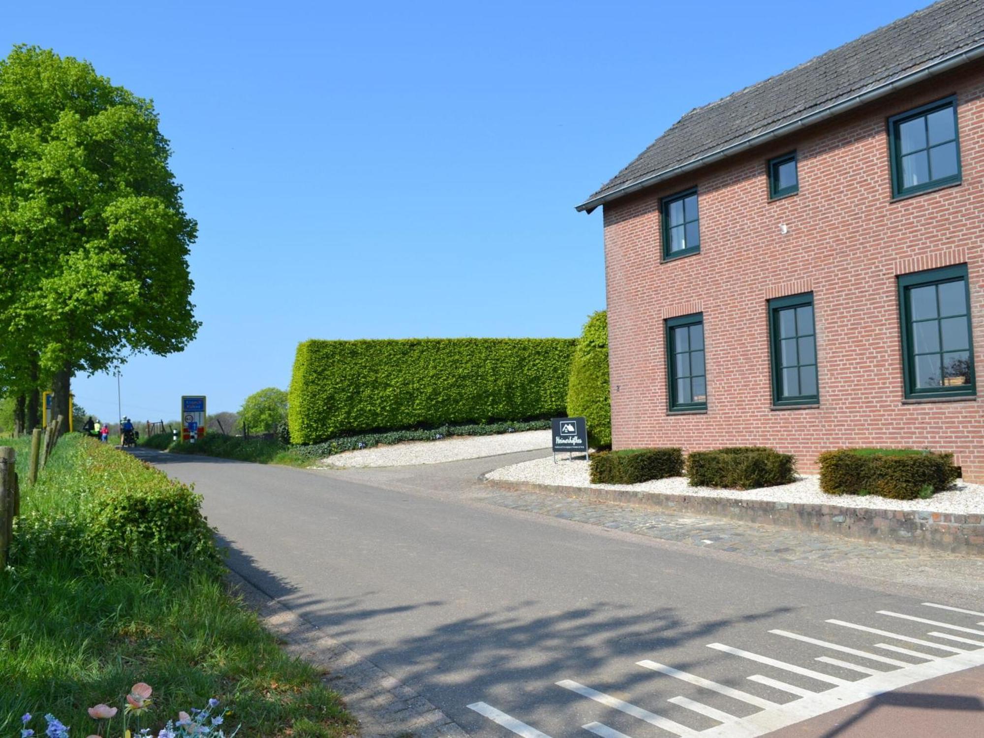 Attractive Farmhouse In South Limburg With Terrace Villa Klimmen Esterno foto