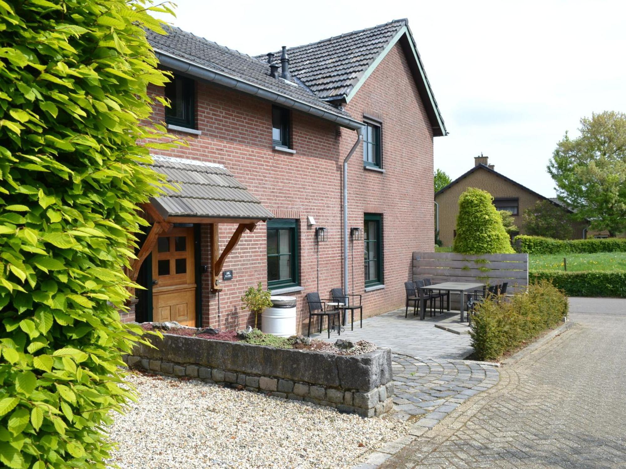 Attractive Farmhouse In South Limburg With Terrace Villa Klimmen Esterno foto